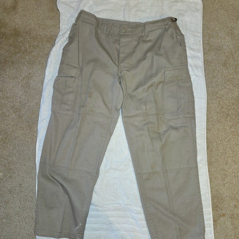 Men’s Outdoor Utility Bundle – Cargo Shorts & Pants – Size 42